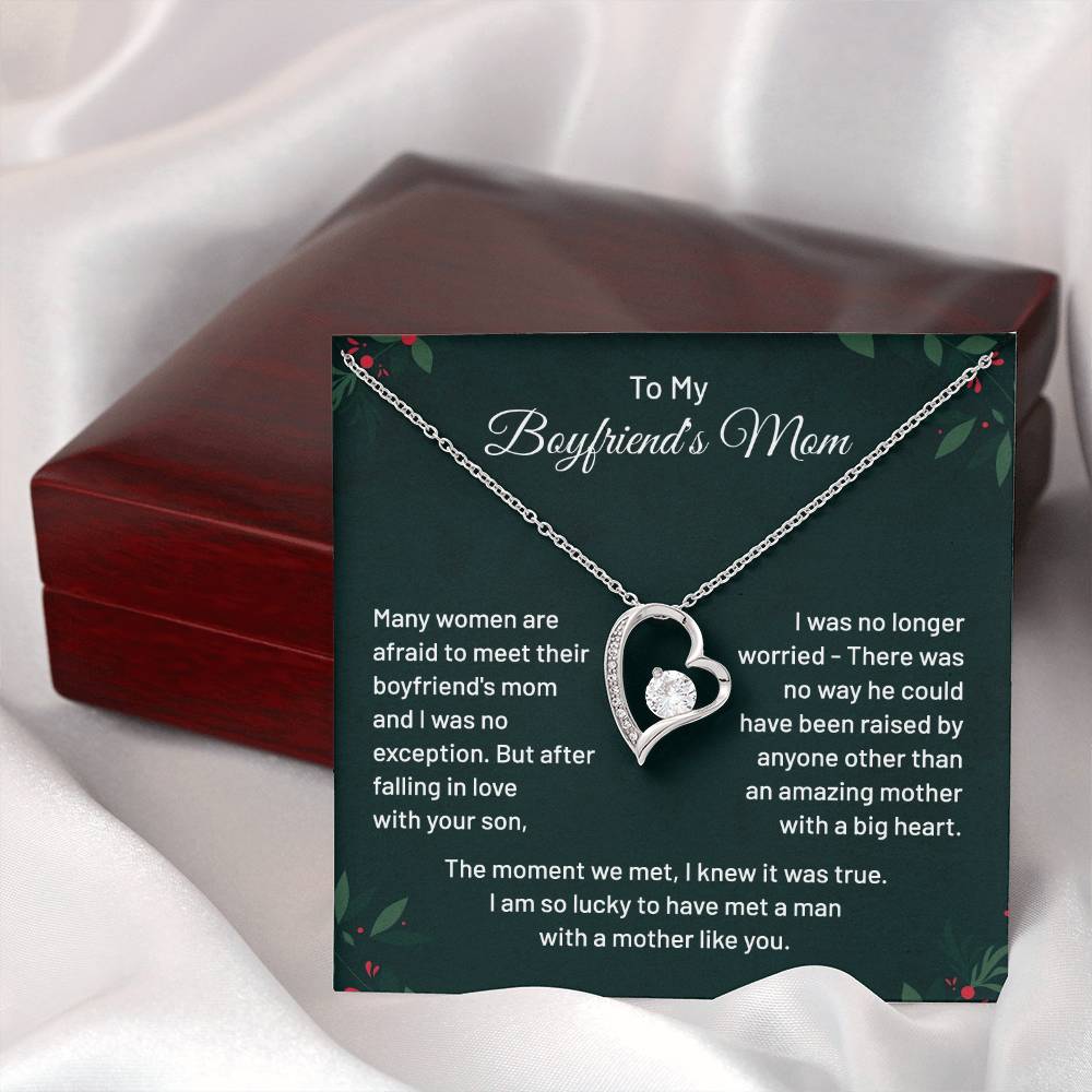 Boyfriend’s Mom Necklace Gift with Message Card