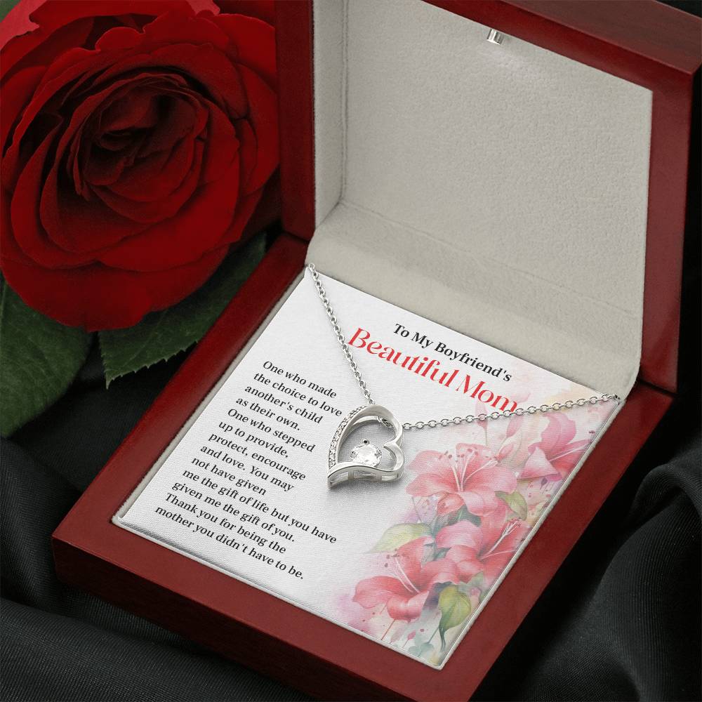 Beautiful Mom Necklace Gift from Boyfriend’s Partner