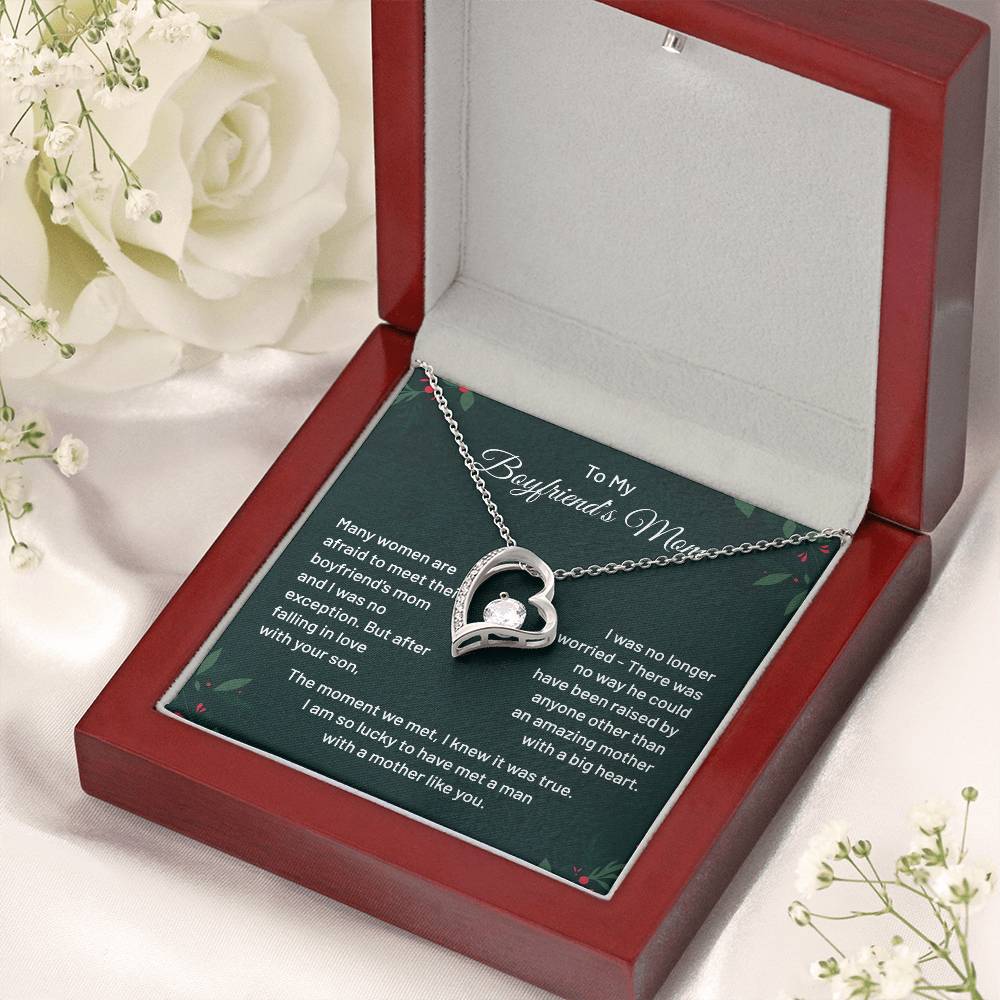 Boyfriend’s Mom Necklace Gift with Message Card