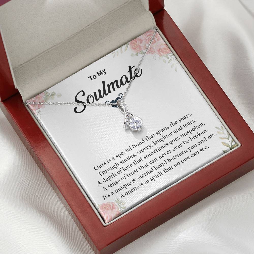 Elegant Soulmate Necklace Gift for Her – Gift Box