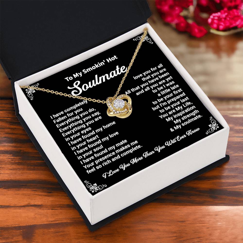 Soulmate Necklace Gift for Her – Elegant Pendant Box