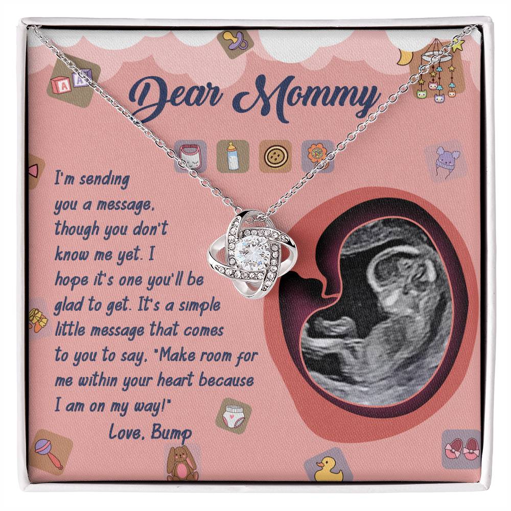Necklace from Bump to Mommy – Ultrasound-Themed Pregnancy Gift
