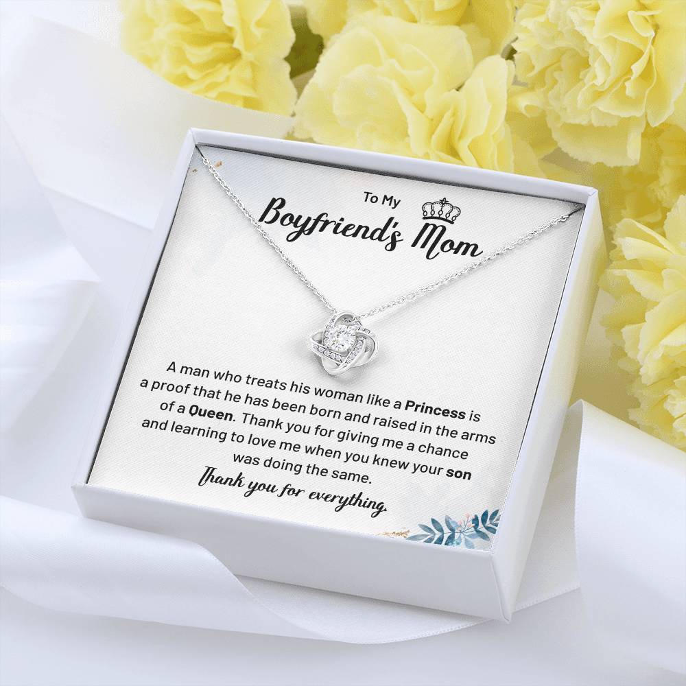 Boyfriend’s Mom Necklace Gift – Queen Message Card