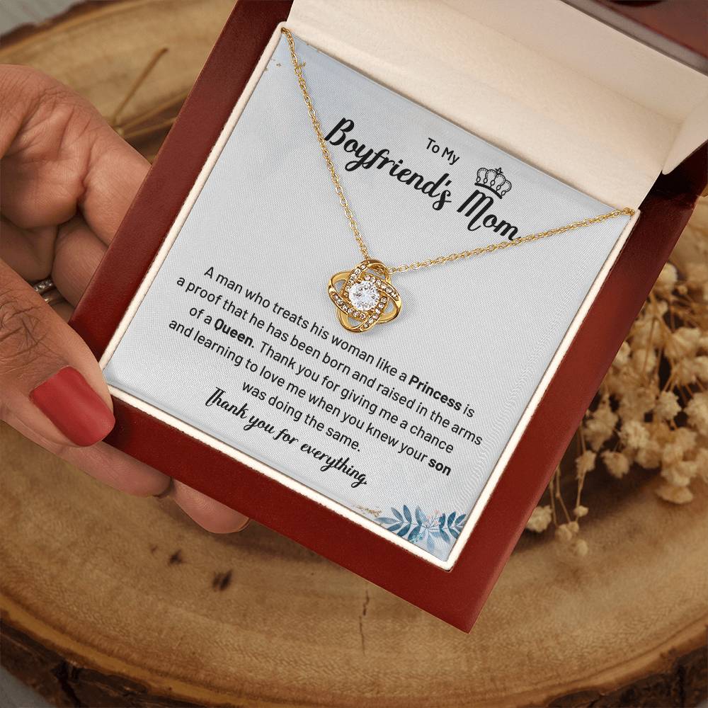 Boyfriend’s Mom Necklace Gift – Queen Message Card