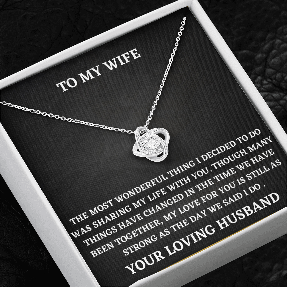 Wife Love Knot Necklace Gift from Husband – Heartfelt Pendant with Message Card
