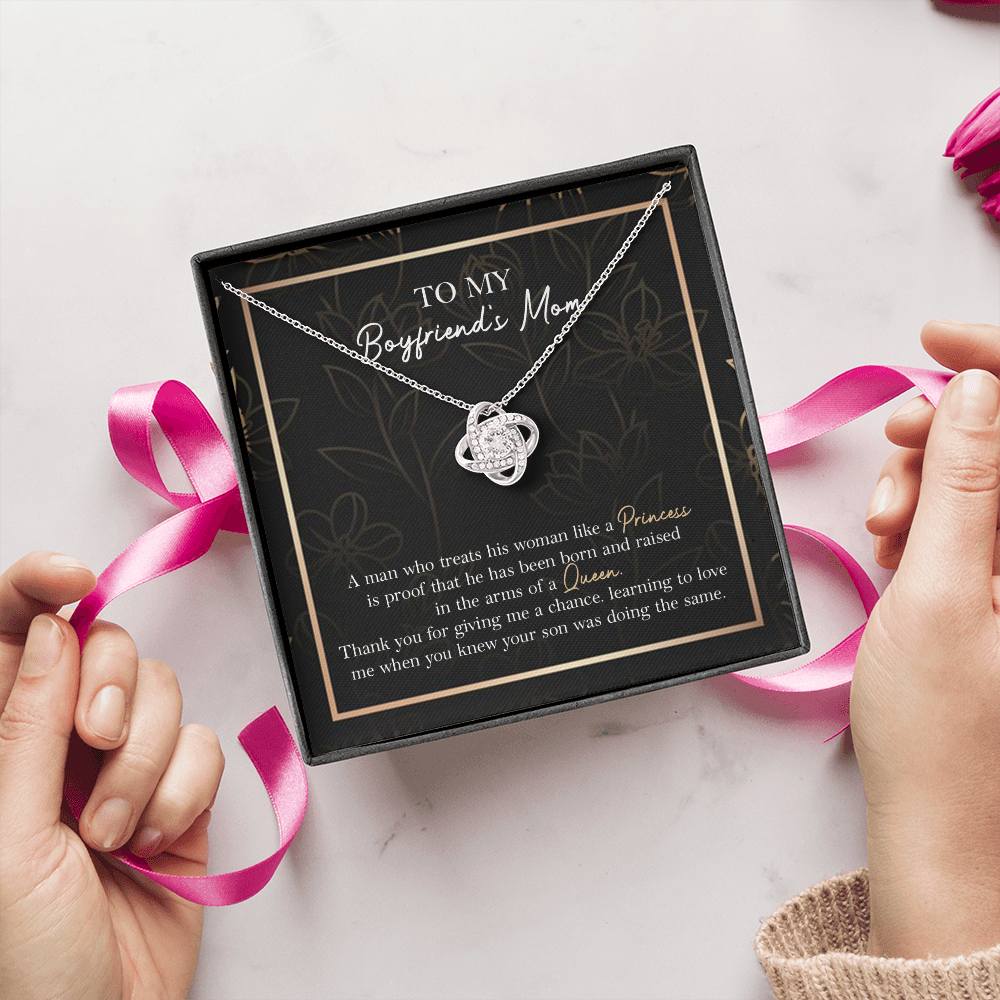 Boyfriend’s Mom Necklace Gift from Girlfriend with Heartfelt Message Card