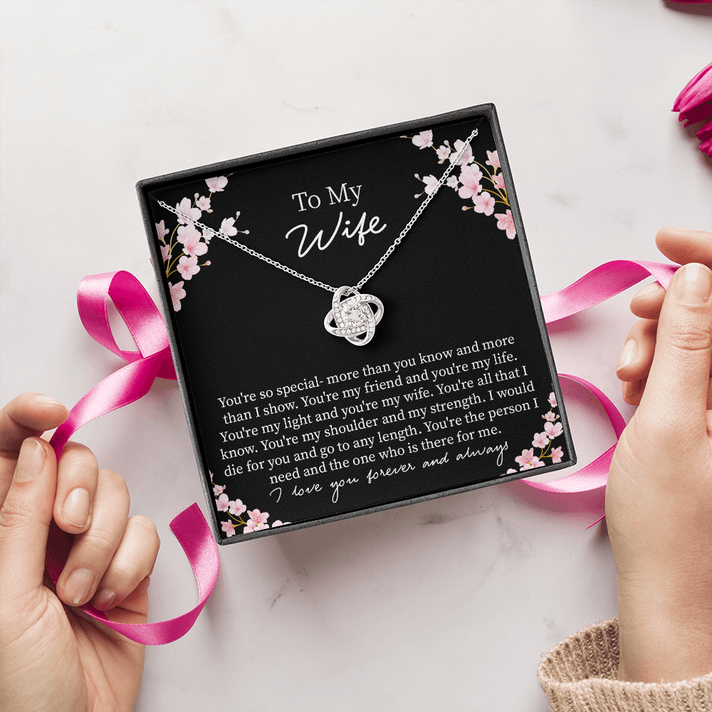 To My Wife Necklace Gift – Romantic I Love You Message