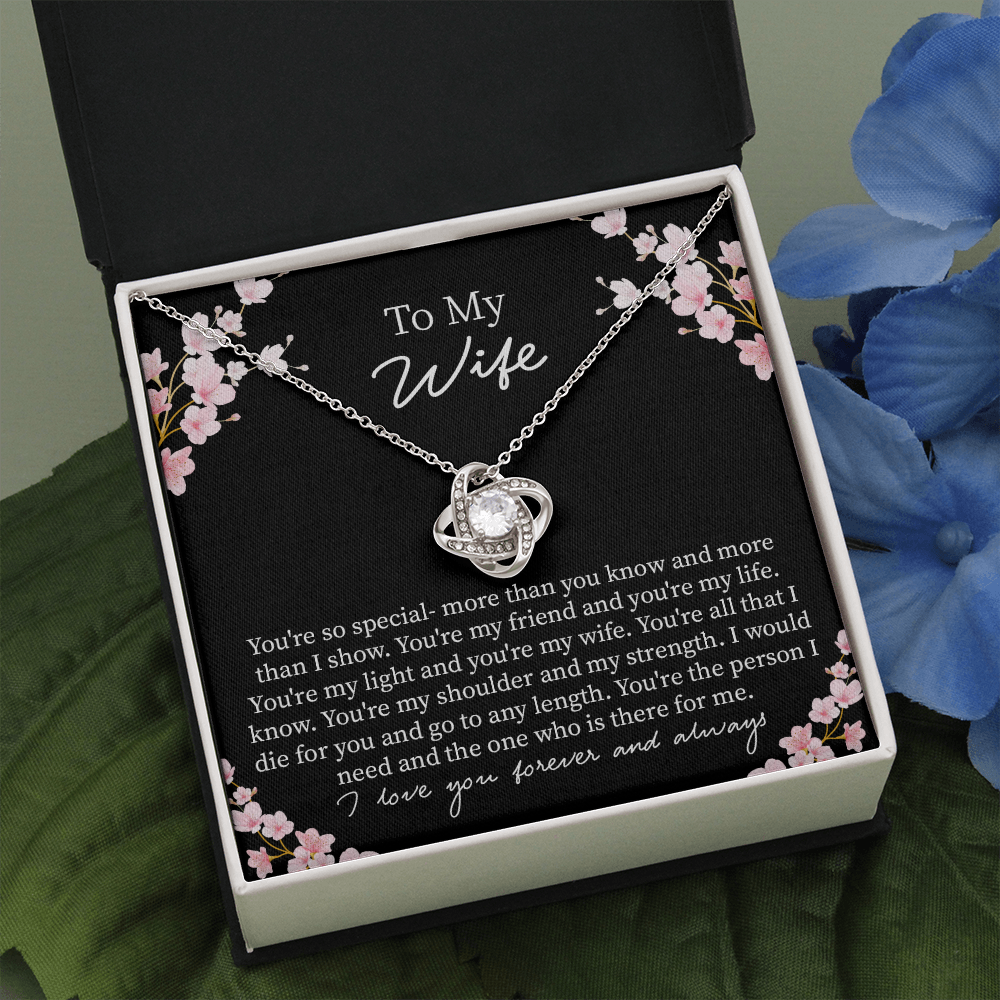 To My Wife Necklace Gift – Romantic I Love You Message