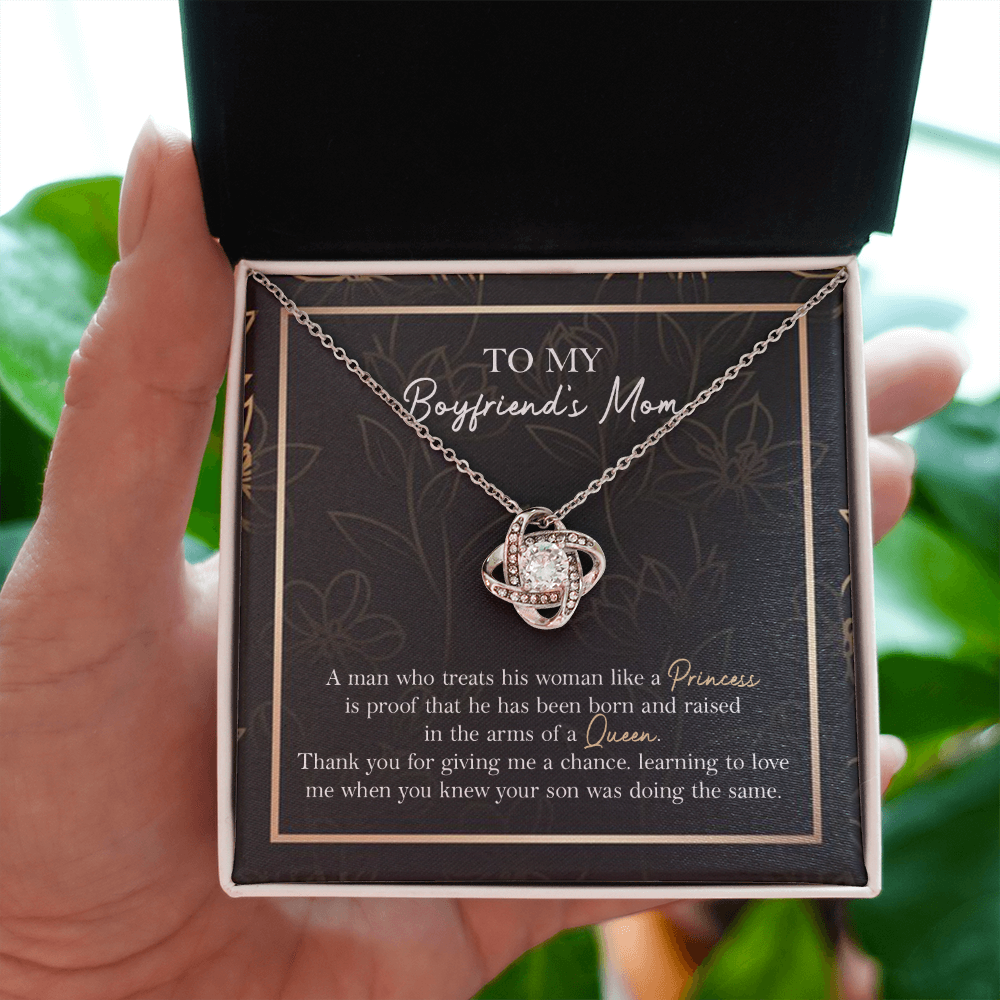 Boyfriend’s Mom Necklace Gift from Girlfriend with Heartfelt Message Card