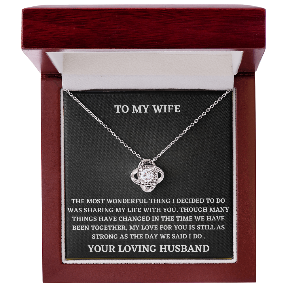 Wife Love Knot Necklace Gift from Husband – Heartfelt Pendant with Message Card