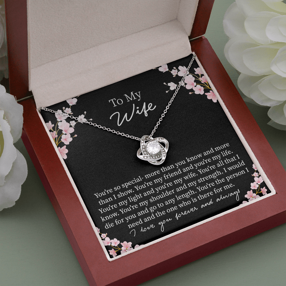 To My Wife Necklace Gift – Romantic I Love You Message