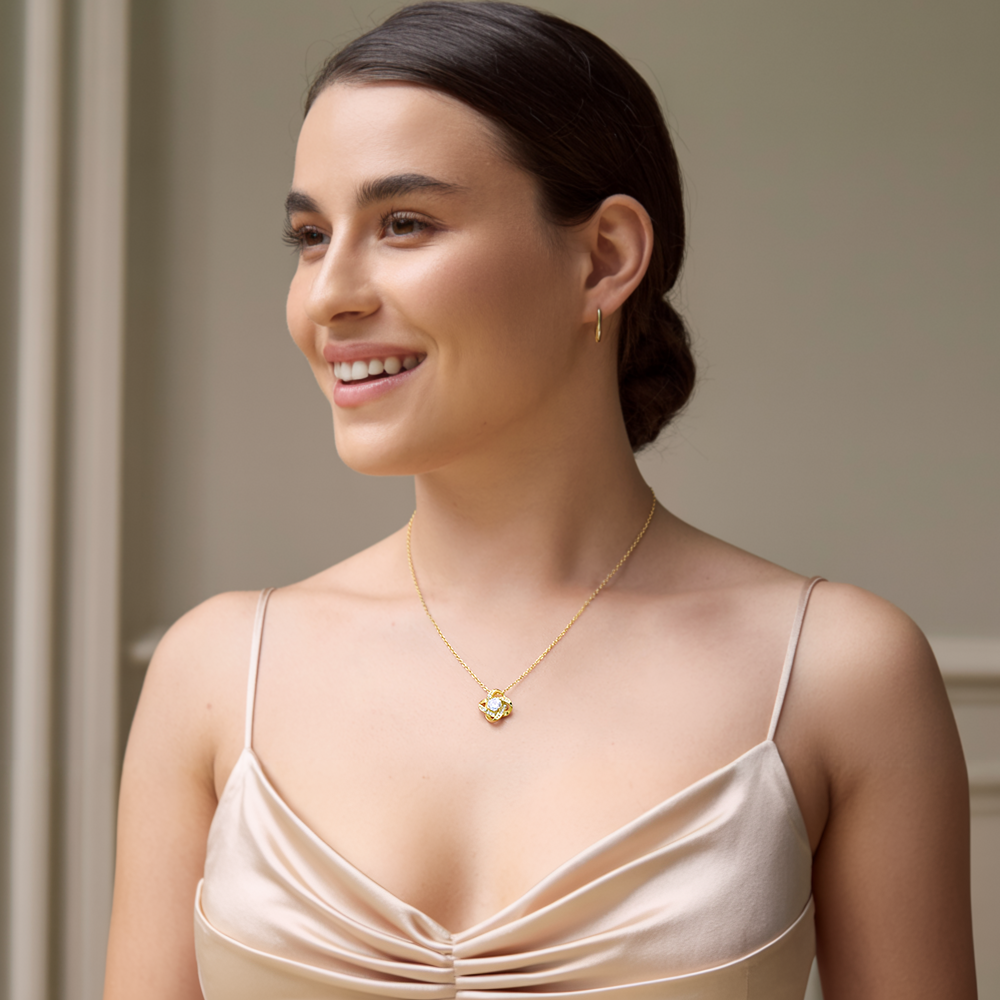 To My Beautiful Wife Necklace - Anniversary, Birthday & Valentine’s Gift