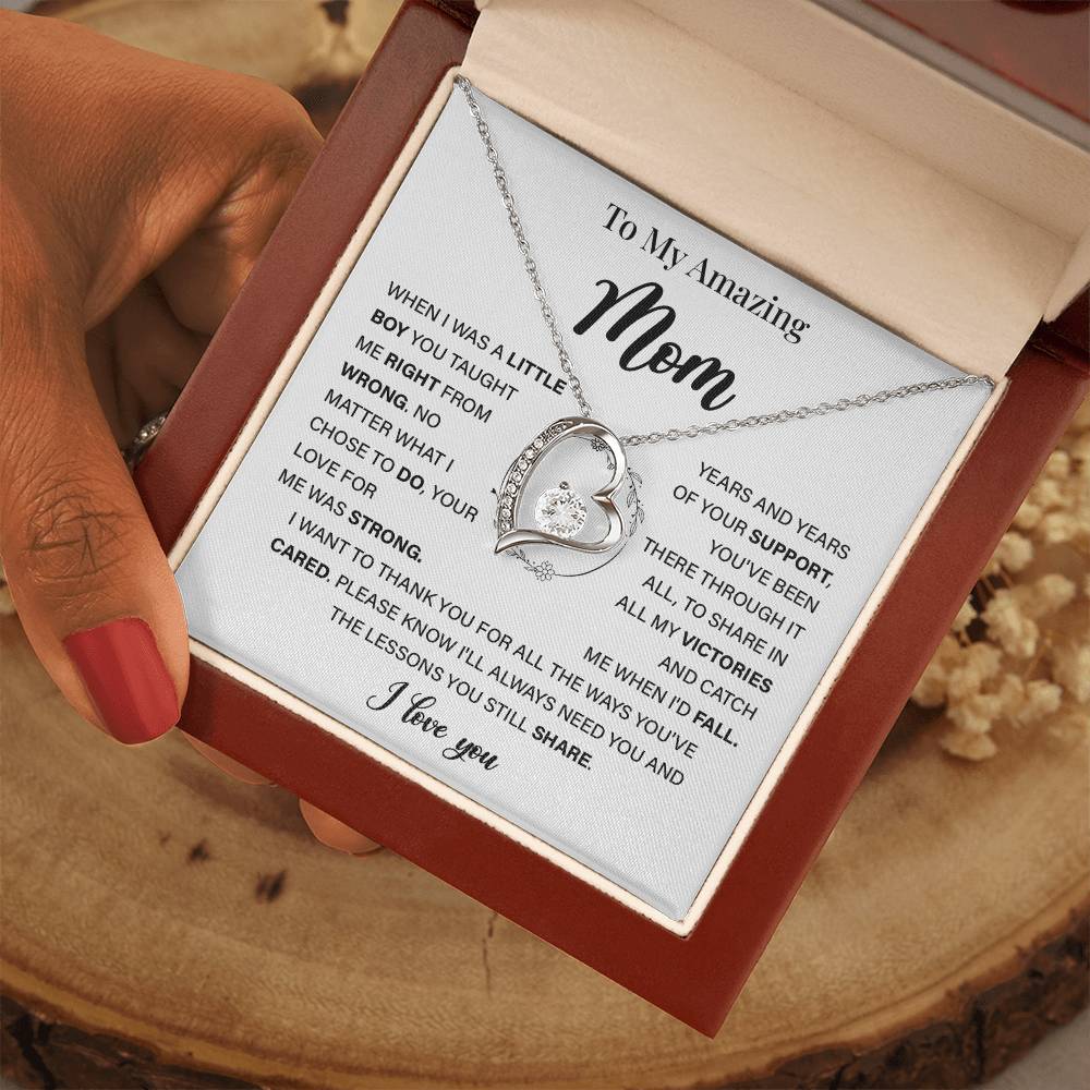 Sentimental Necklace for Mom with Heartfelt Message Card