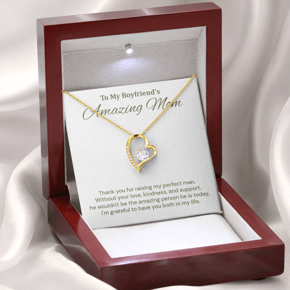 Boyfriend’s Mom Necklace Gift Message Card & Box