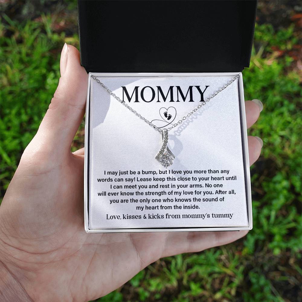 Mommy Necklace Gift from Bump – Heartfelt Message