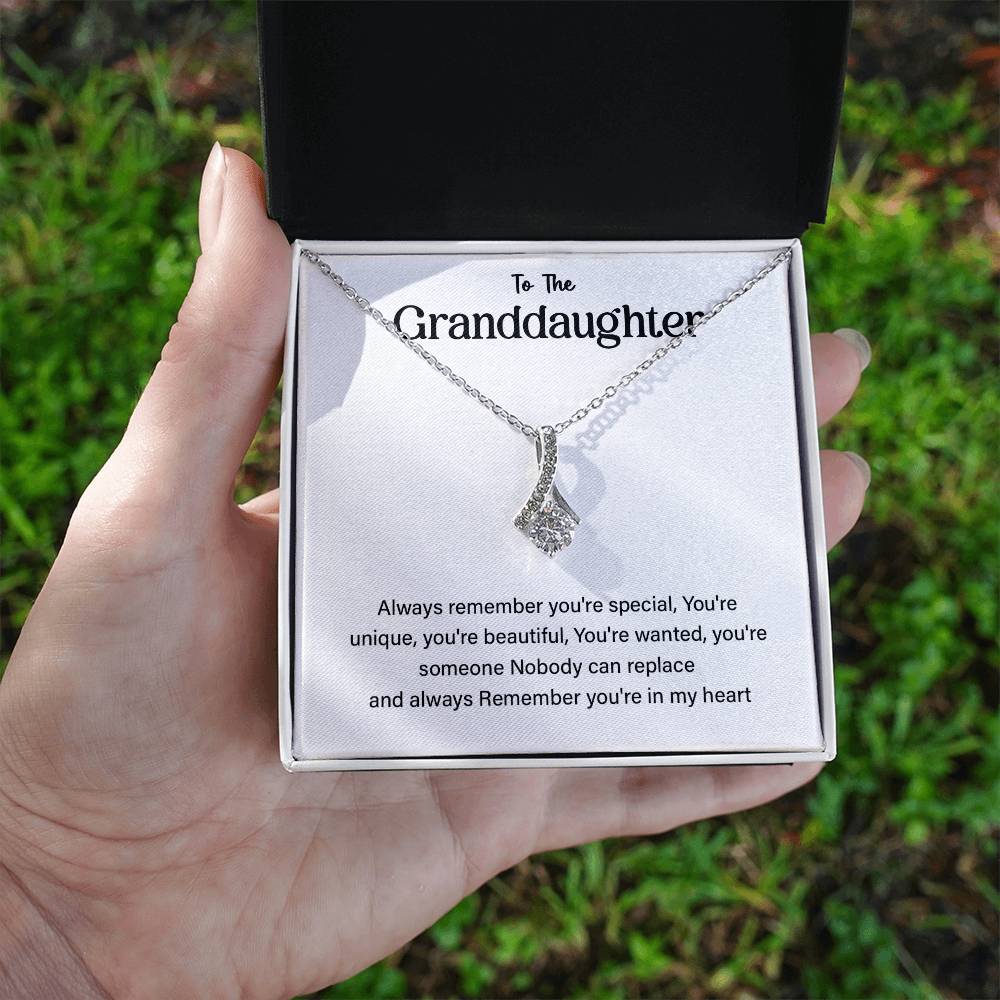 To The Granddaughter Necklace Gift – You're Special Message Card