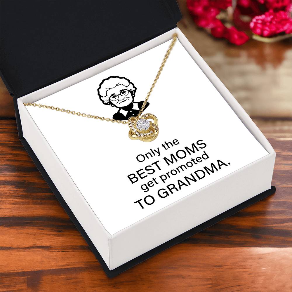 To The Best Moms Who Become Grandmas Grandma Necklace Gift Best Mom To Grandma Gift Jewelry Gift For Grandma Sentimental Jewelry For Grandmother Emotional Keepsake For Grandma Family Connection Necklace Sentimental Keepsake For Grandma