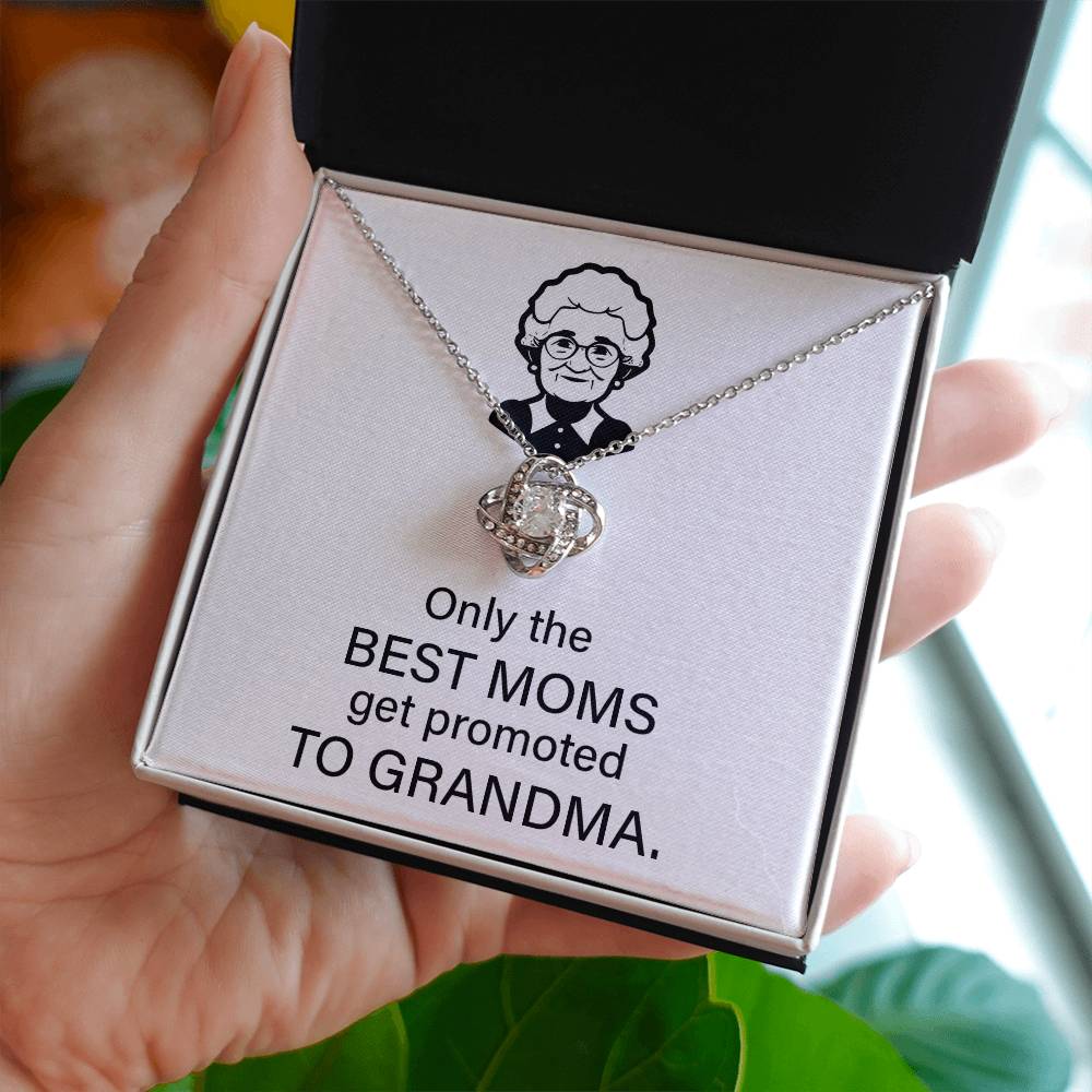 To The Best Moms Who Become Grandmas Grandma Necklace Gift Best Mom To Grandma Gift Jewelry Gift For Grandma Sentimental Jewelry For Grandmother Emotional Keepsake For Grandma Family Connection Necklace Sentimental Keepsake For Grandma