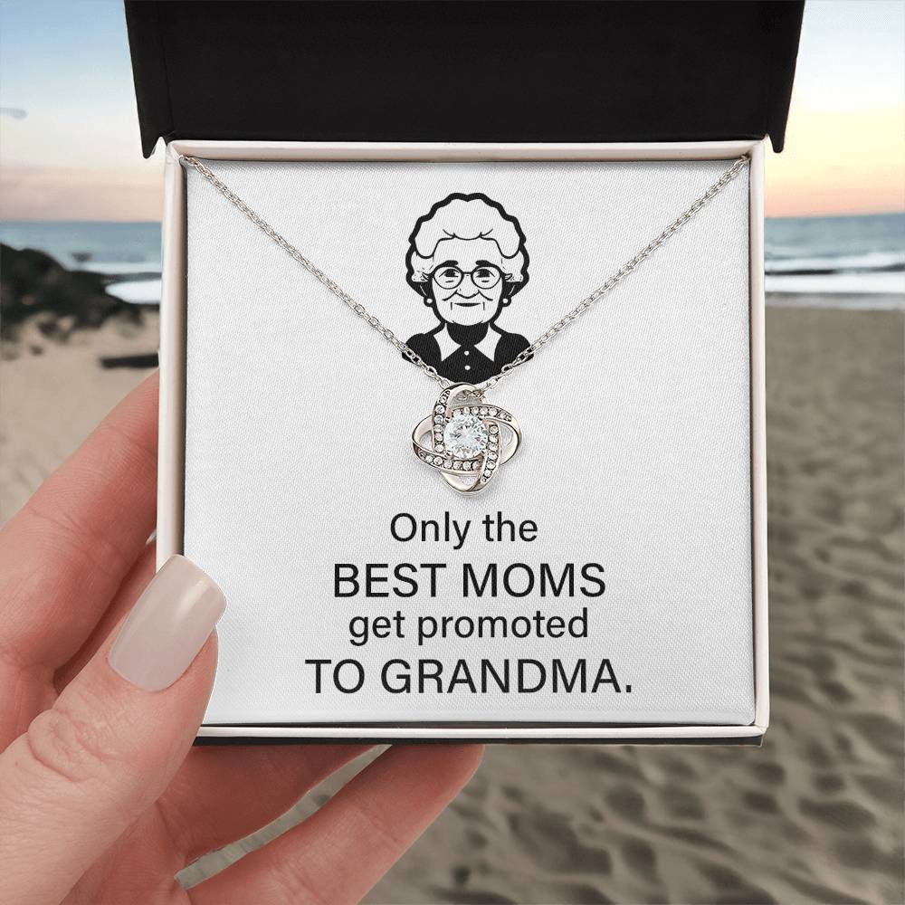 To The Best Moms Who Become Grandmas Grandma Necklace Gift Best Mom To Grandma Gift Jewelry Gift For Grandma Sentimental Jewelry For Grandmother Emotional Keepsake For Grandma Family Connection Necklace Sentimental Keepsake For Grandma