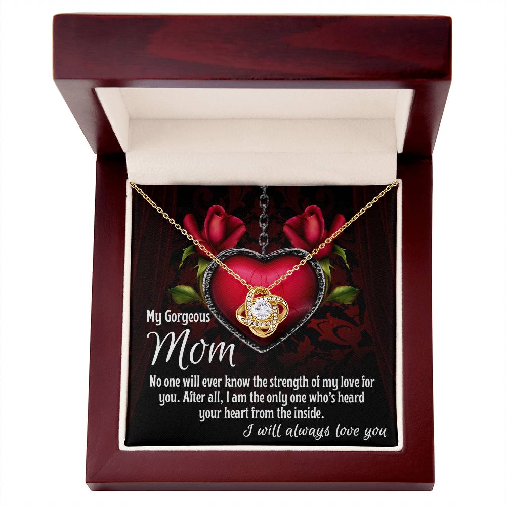 Necklace for Gorgeous Mom with Heartfelt Message – Elegant Gift Idea