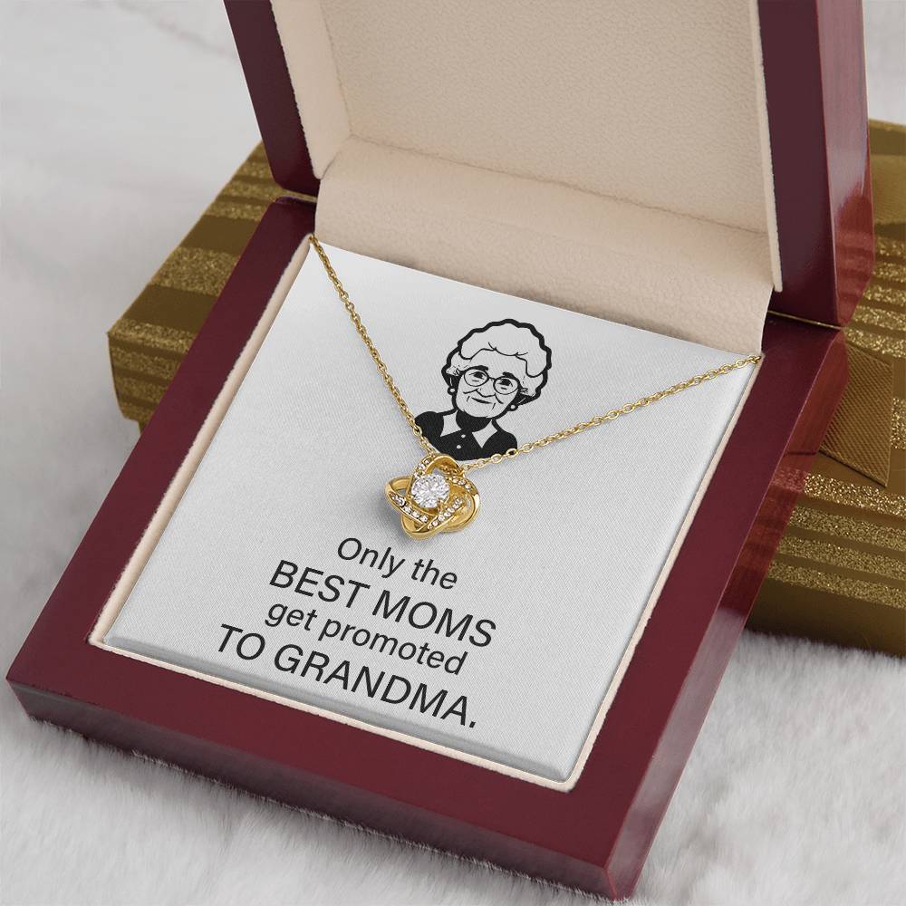 To The Best Moms Who Become Grandmas Grandma Necklace Gift Best Mom To Grandma Gift Jewelry Gift For Grandma Sentimental Jewelry For Grandmother Emotional Keepsake For Grandma Family Connection Necklace Sentimental Keepsake For Grandma