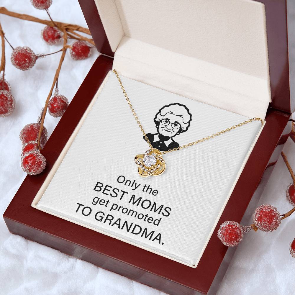 To The Best Moms Who Become Grandmas Grandma Necklace Gift Best Mom To Grandma Gift Jewelry Gift For Grandma Sentimental Jewelry For Grandmother Emotional Keepsake For Grandma Family Connection Necklace Sentimental Keepsake For Grandma