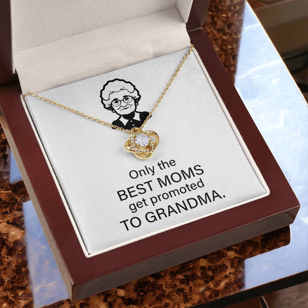 To The Best Moms Who Become Grandmas Grandma Necklace Gift Best Mom To Grandma Gift Jewelry Gift For Grandma Sentimental Jewelry For Grandmother Emotional Keepsake For Grandma Family Connection Necklace Sentimental Keepsake For Grandma