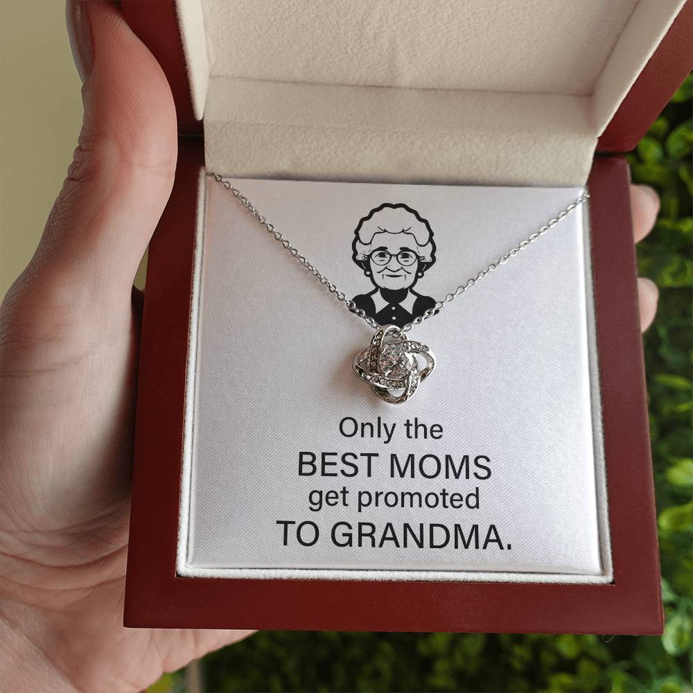 To The Best Moms Who Become Grandmas Grandma Necklace Gift Best Mom To Grandma Gift Jewelry Gift For Grandma Sentimental Jewelry For Grandmother Emotional Keepsake For Grandma Family Connection Necklace Sentimental Keepsake For Grandma