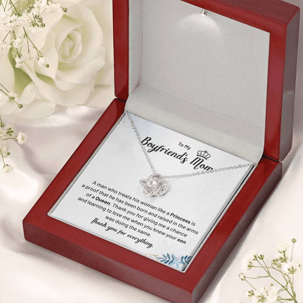 Boyfriend’s Mom Necklace Gift – Queen Message Card