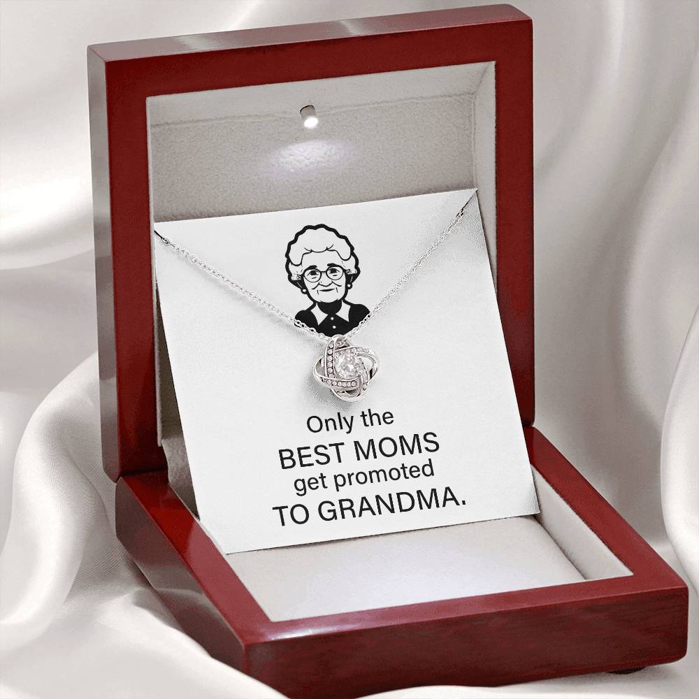 To The Best Moms Who Become Grandmas Grandma Necklace Gift Best Mom To Grandma Gift Jewelry Gift For Grandma Sentimental Jewelry For Grandmother Emotional Keepsake For Grandma Family Connection Necklace Sentimental Keepsake For Grandma