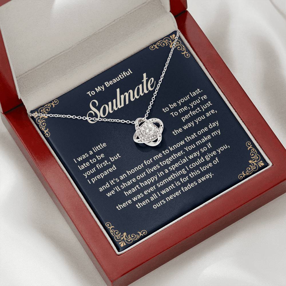Soulmate Necklace Gift for Her – Elegant Gift Box