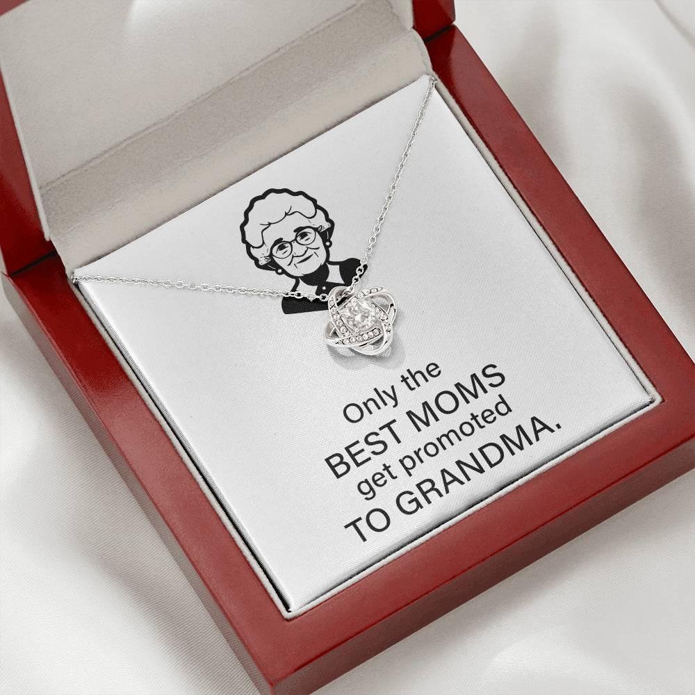 To The Best Moms Who Become Grandmas Grandma Necklace Gift Best Mom To Grandma Gift Jewelry Gift For Grandma Sentimental Jewelry For Grandmother Emotional Keepsake For Grandma Family Connection Necklace Sentimental Keepsake For Grandma