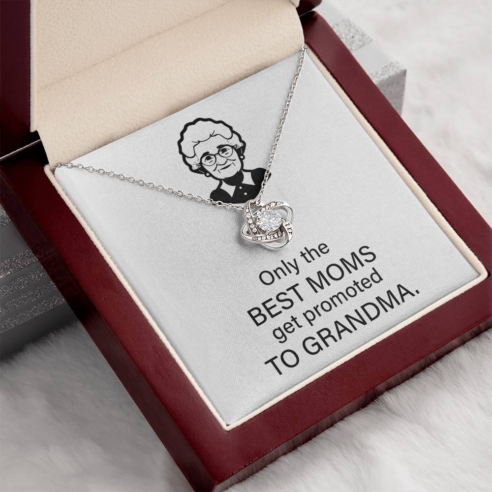 To The Best Moms Who Become Grandmas Grandma Necklace Gift Best Mom To Grandma Gift Jewelry Gift For Grandma Sentimental Jewelry For Grandmother Emotional Keepsake For Grandma Family Connection Necklace Sentimental Keepsake For Grandma