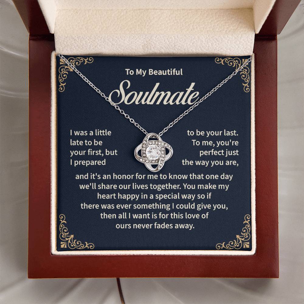 Soulmate Necklace Gift for Her – Elegant Gift Box