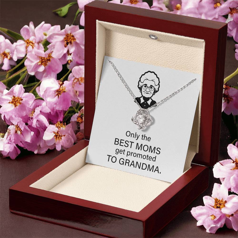 To The Best Moms Who Become Grandmas Grandma Necklace Gift Best Mom To Grandma Gift Jewelry Gift For Grandma Sentimental Jewelry For Grandmother Emotional Keepsake For Grandma Family Connection Necklace Sentimental Keepsake For Grandma