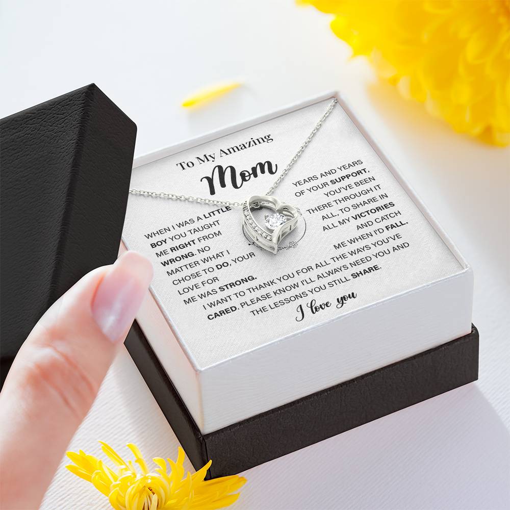 Sentimental Necklace for Mom with Heartfelt Message Card