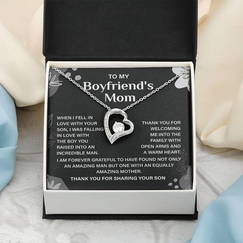 Boyfriend’s Mom Necklace Gift – Heartfelt Message Box