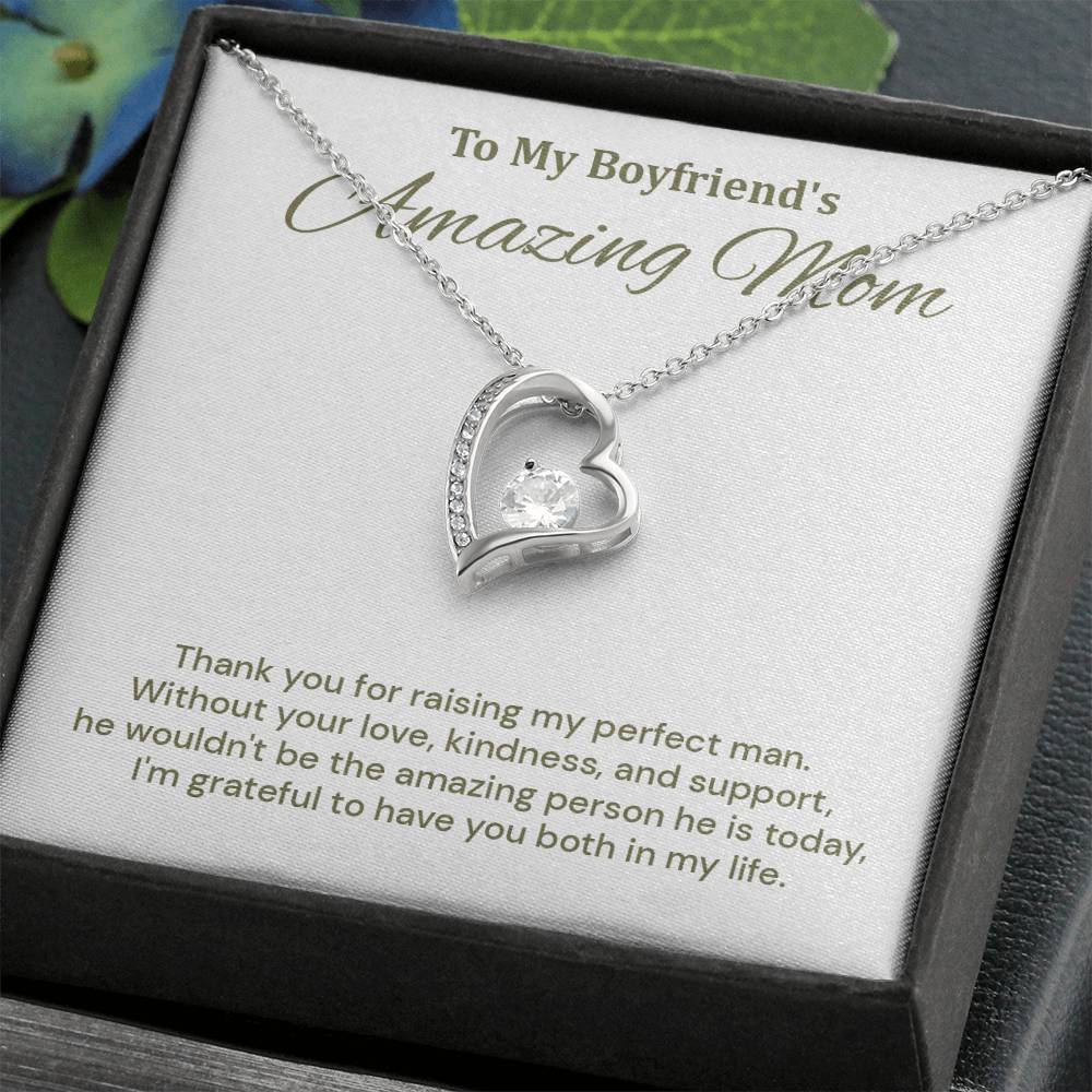 Boyfriend’s Mom Necklace Gift Message Card & Box