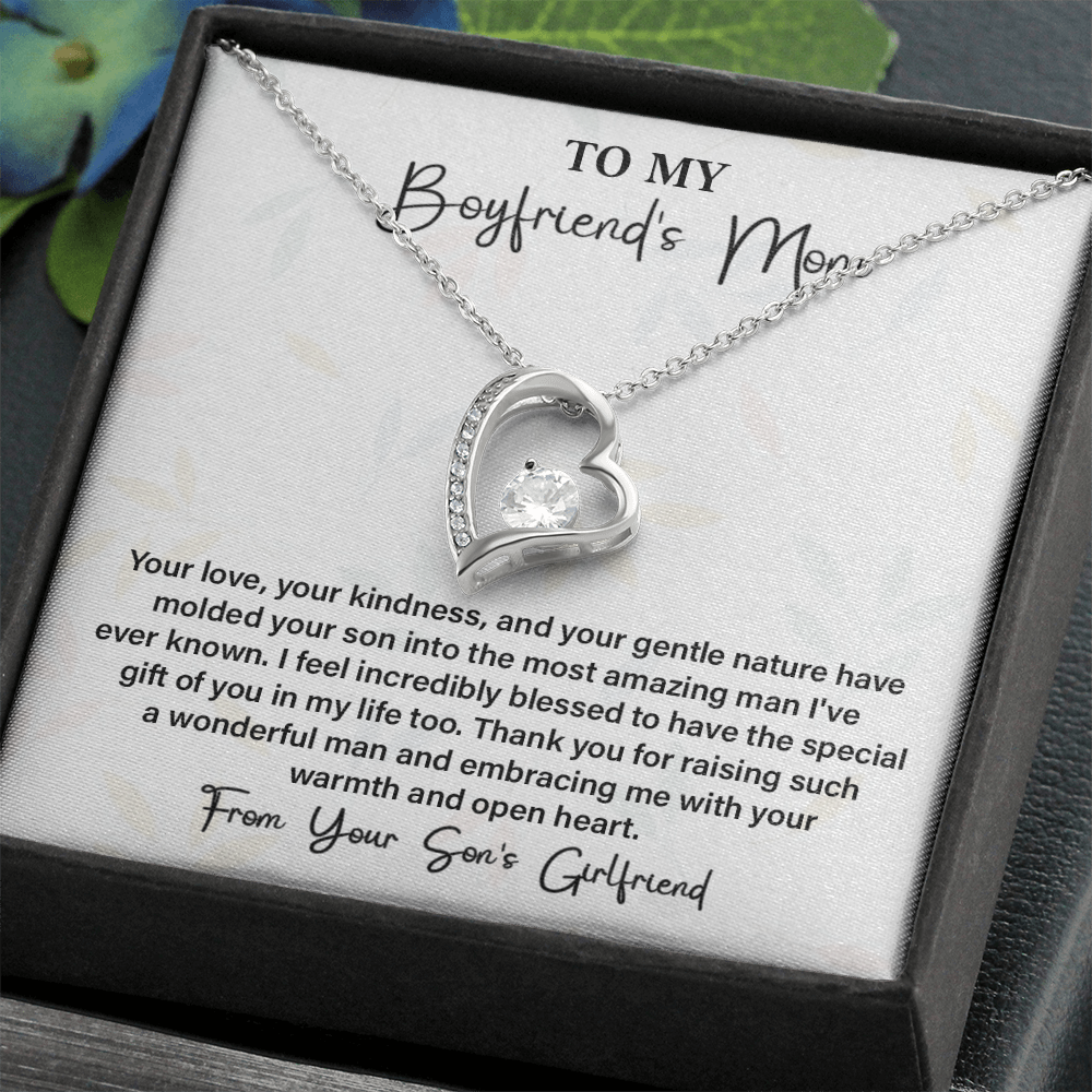 Gift for Boyfriend’s Mom from Girlfriend – Heart Necklace with Thank You Card