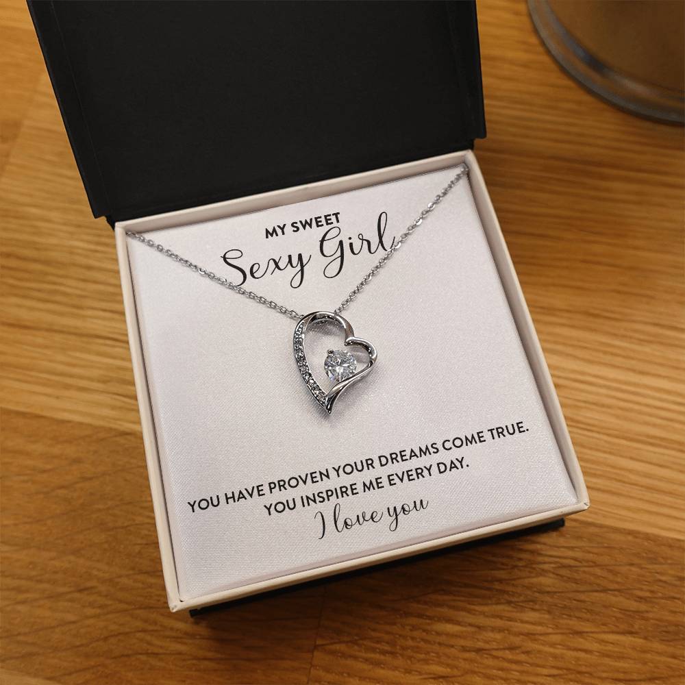 Romantic Necklace Gift for Sexy Girlfriend